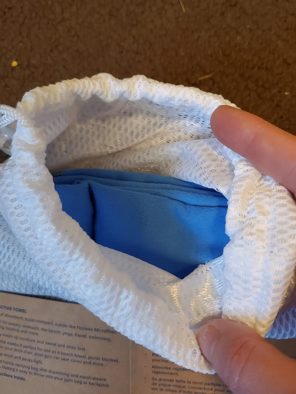 Norwex White Mesh Active Towel with Blue Trim